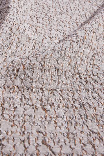 JE1896 | fake plain jacquard with floated yarns, slightly waffled by retraction