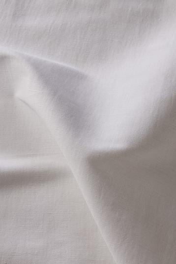 3682 | Solid color piece dyed warp stretch fabri, stron eleasticity, technical sporty touch, slubbed yarn in weft, airo finish, RCS viscose on demand