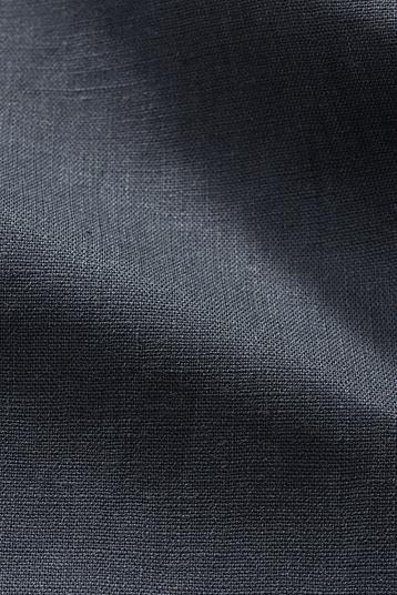 81490 | Piece dyed, "oiling" treatment, plain weave, lightweight
