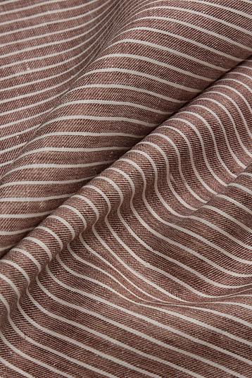 F3104987-28 ROYALINO GC SC BARR | Innovative dyeing developed by Albini and a producer of black rice, using a byproduct of black rice processing and saving 30-40% water. Finishing: SofteningHempFeel natural and long-lasting softening made from hemp oil. Albini 1876 collection. 