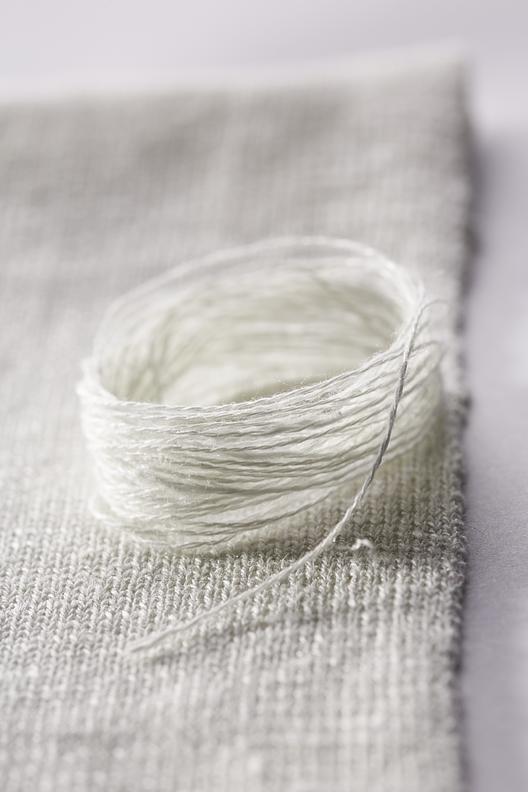 Recycle linen | Nm 2/28 recycled linen GRS certified and et silk shappe, soft touch
jersey, gauge 12, suitable for all seasons