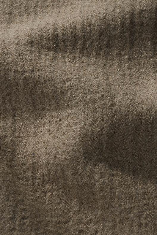 CURIOSO/N 14546 | Chevron mélange lin et laine, finissage laine bouillie, toucher chaleureux, main tres souple, tissage peu contexturé.