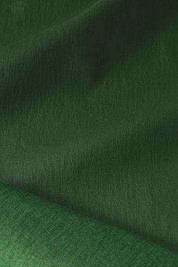 AMPARO/LCW/WR | Piece dyed plain weave, polyurethane coating, water repellent. 