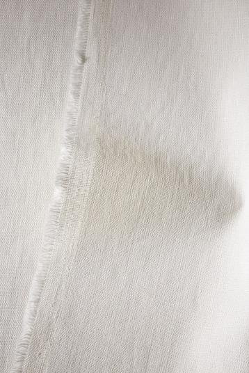 GRANVI 11 GUIX | Special white plaster ultra mat coating. The mill uses 100% renewable electricity (including self-produced with solar panels) and partly reuses water from wetprocesses.