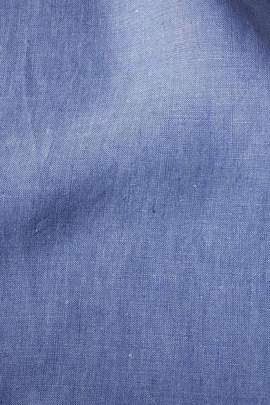 L867 changeant-0002 Laundered 150 R05 | Lignt chambray, half transparent, 100% hemp, yarn dyed.
The mill uses renewable electricity (self produced by solar panels), zero waste production, the mill invested in a low energy warehouse and office buildings, fleet electrification, etc...