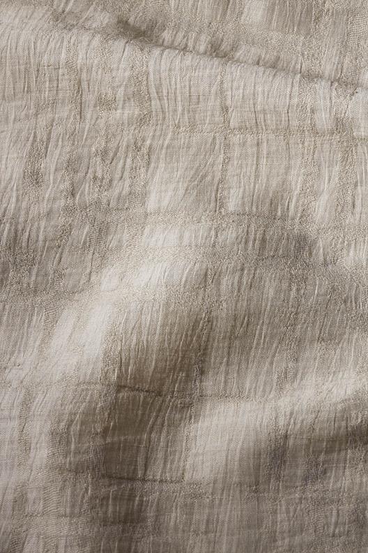 J41341T/CRASH | Crinkled Linen Piece Dyed tonal Jacquard. 100% renewable electricity from solar panels.