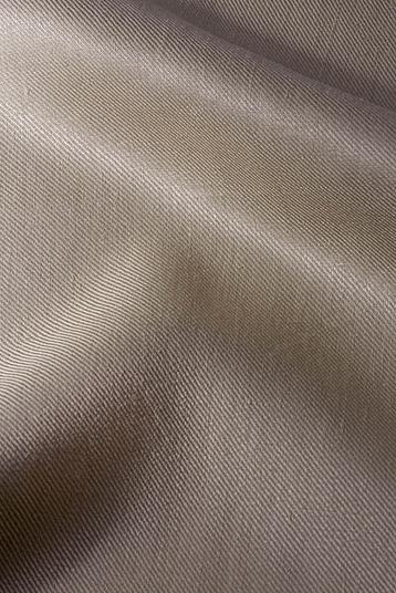 507777 - CANTLAY | Cover twill 100% linen. At least 75% of renewable energy. Other certifications : SA8000, ZDHC Supplier to Zero Foundational or Progressive Certificate.