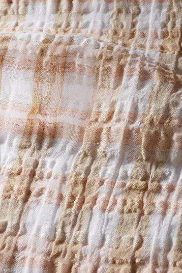 S1654N | Yarn dyed check, opaque and transparent. Retracted weaving heavily crinkled. 
THE MILL USES RENEWABLE ELECTRICITY SELF-PRODUCED WITH SOLAR PANELS. 