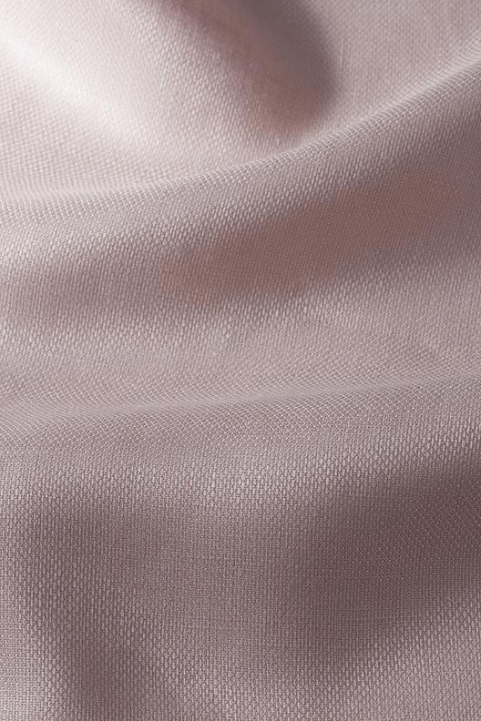 LI626057HH6UJE640B Max | Piece Dyed, micro piqué dobby weave, glazed shine, washed