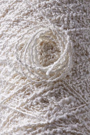 SWITCH | Fancy yarn that switch the effect between linen and silk