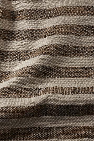 3079 p1 | Toile épaisse, rayure berbere, fils retors et moulinés, main solide. L'usine utilise 14% d'electricité autoproduite par panneaux solaires, et reutilise partiellement l'eau des ennoblissement pour le chauffage en periode froide. 
