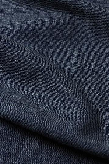 13233 Free c/15 | Twill denim weave, yarn dyed, soft touch, raw finishing