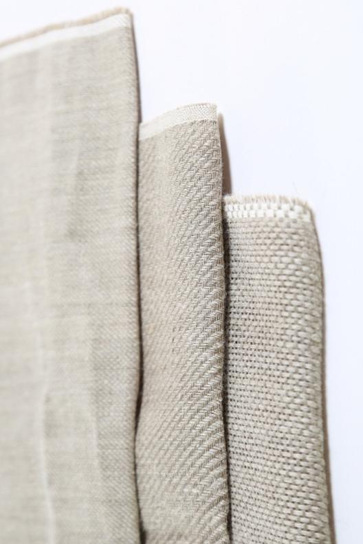 FLAXCO 2626 - 1818 - twill 2/2 | Flax composite reinforcement - woven; Twill 2/2
FLAXCO ® fabrics are manufactured from 100% flax fibre, in different weave styles with a surface weight ranging from 200gr/m² up to 1000gr/m². 
The mechanical properties of these lightweight bio-based materials are high stiffness, strength, vibration and noise absorbing. FLAXCO ® composite opens up an infinite range of sustainable solutions in all sorts of fields: automotive, IT & electronics, packaging, interior, sports and consumer goods.

