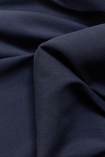 PLATAFORMA | plain weave, solid color, piece dyed, mix hemp and lyocell, strech in weft, sanfor finish, soft and dynamic, sport chic 