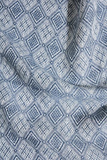 R-154-4-47-5/7(3) | bicolor jacquard, small geometric ornamental pattern, soft touch, washed ; Stock Service