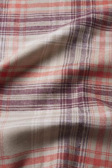 BENDLIN 0020 /000100 | brushed linen, special weave, tartan check, soft and warm, flannel touch. 
Sustainable processes: > 80% renewable electricity (including self-produced with solar panels.